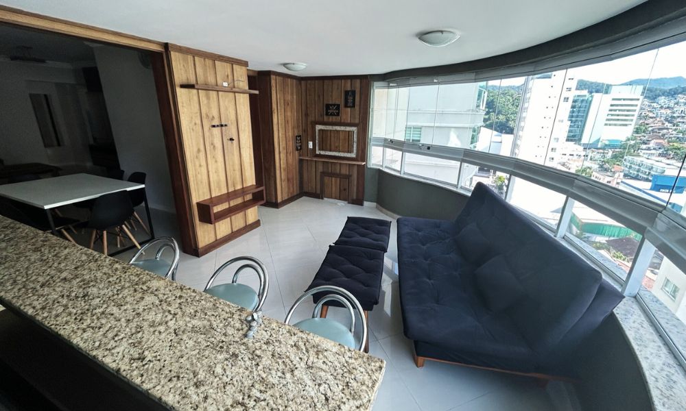 Lindo apartamento com 3 dormitórios próximo à Roda Gigante de Balneário Camboriú